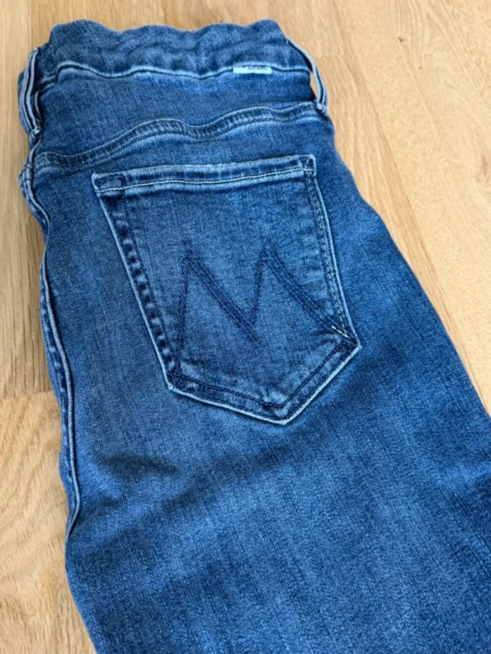 Mother "High Waisted Looker" Jeans in the Getalongs wash 27